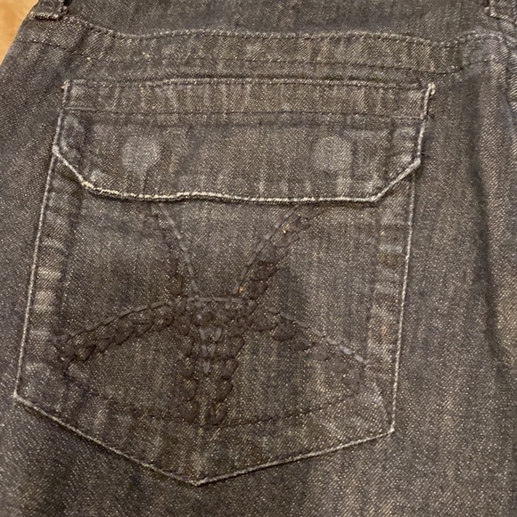 🍀Kut from the Kloth dark stretch denim Bermuda shorts size 6 - Picture 4 of 10